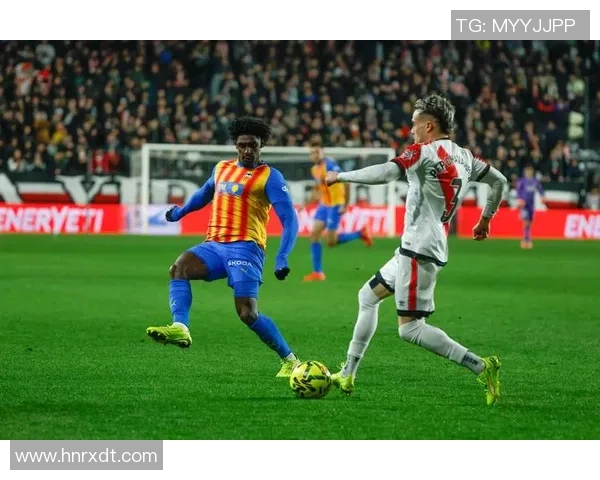 西甲焦点对决巴列卡诺与巴伦西亚攻防较量解析及比分预测 西甲焦点对决巴列卡诺与巴伦西亚攻防较量解析及比分预测