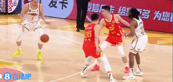 狂轰滥炸！小巴里-布朗辕门射戟 弧顶超远正中靶心继续扩大领先